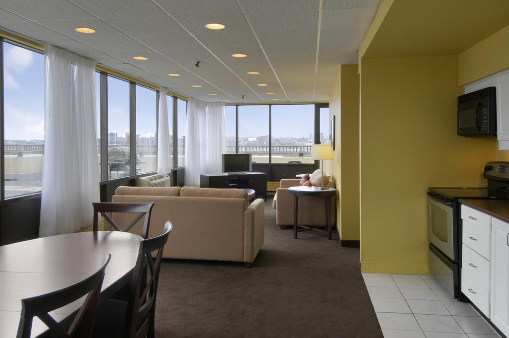 Dartmouth Oceanview Hotel Zimmer foto